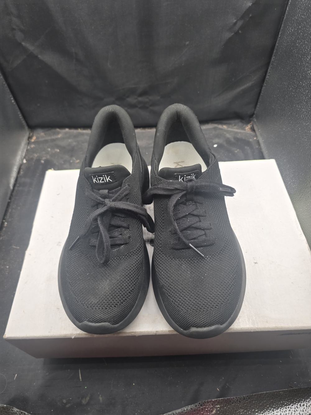kizik Women's Black Athletic Sneakers - Slip-On Comfort